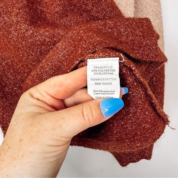 Blu Pepper Red Pull Over Color Block Sweater Size S/M - Picture 4 of 6